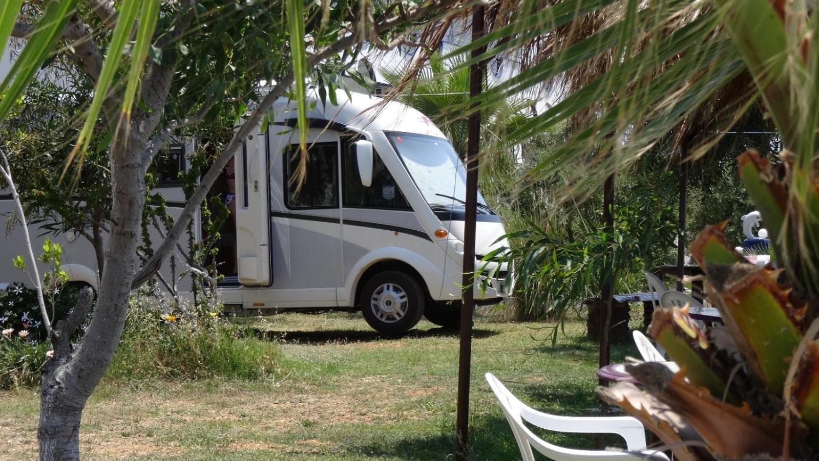 מלון Kızılot Mavi Cennet Camping Caravan מראה חיצוני תמונה